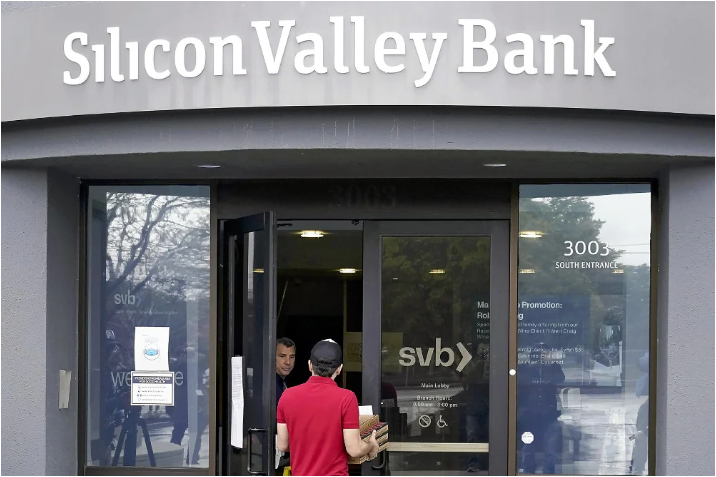 雇用統計を受け市場は続落へ